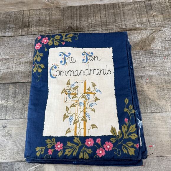 The Ten Commandments Completed Cloth Fabric Child Soft Book - Picture 1 of 9